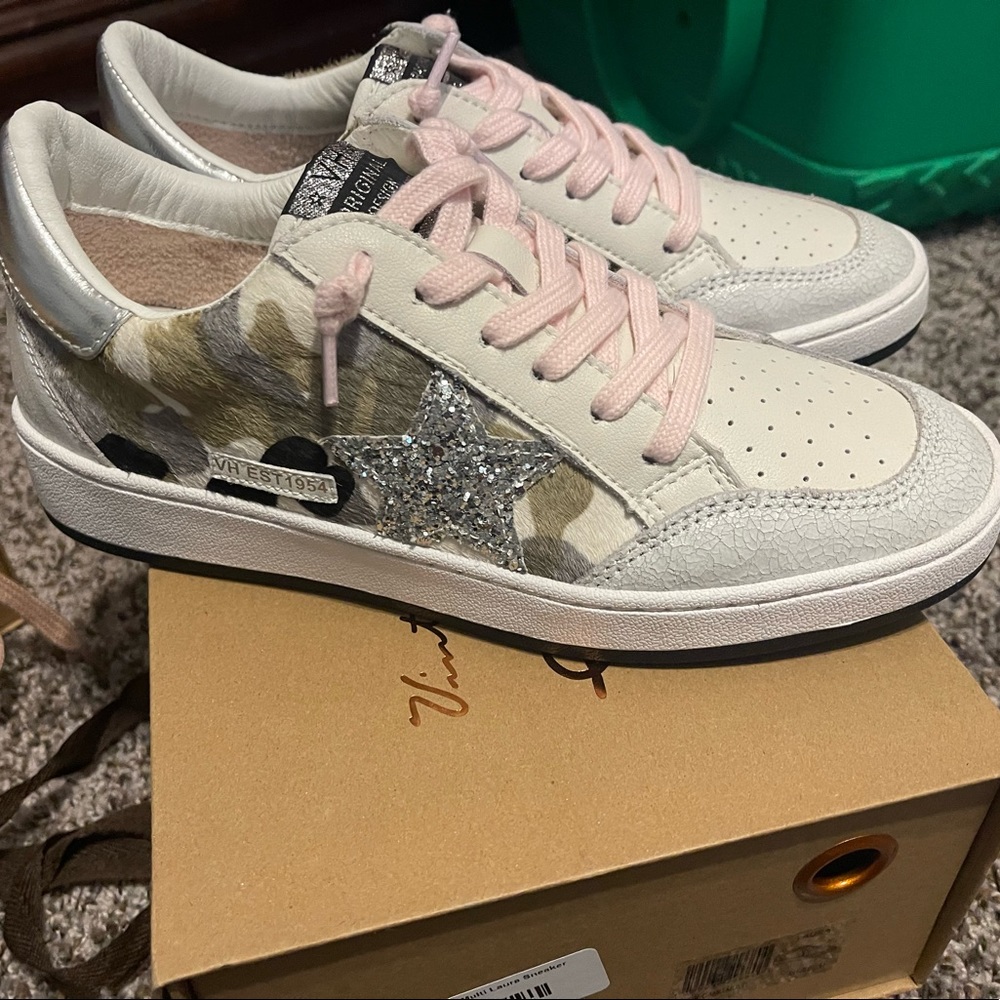 Vintage Havana Sneakers